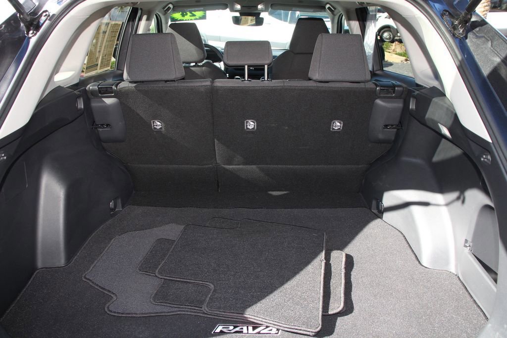 Used 2024 Toyota RAV4 LE image 23