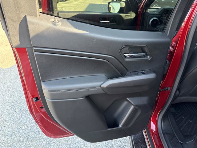 Used 2024 Chevrolet Colorado LT w/ LT Convenience Package III RWD image 27