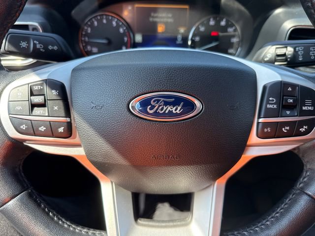 Certified 2022 Ford Explorer XLT w/ Equipment Group 202A AWD/4WD image 22