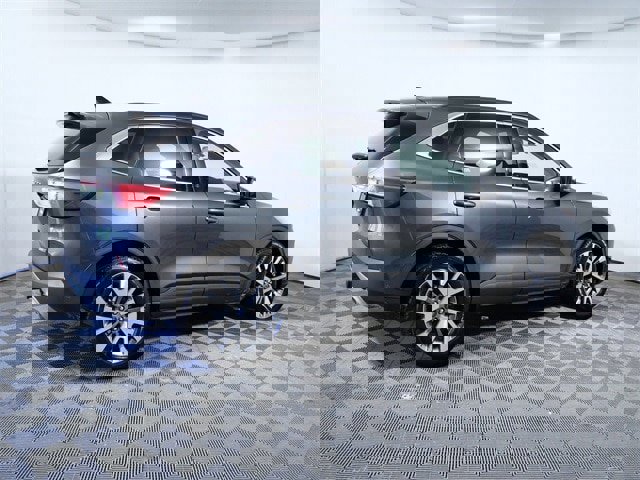 Certified 2020 Ford Escape Titanium image 4