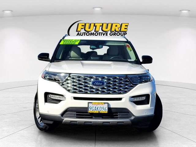 Certified 2020 Ford Explorer Platinum w/ Premium Technology Package AWD/4WD image 2