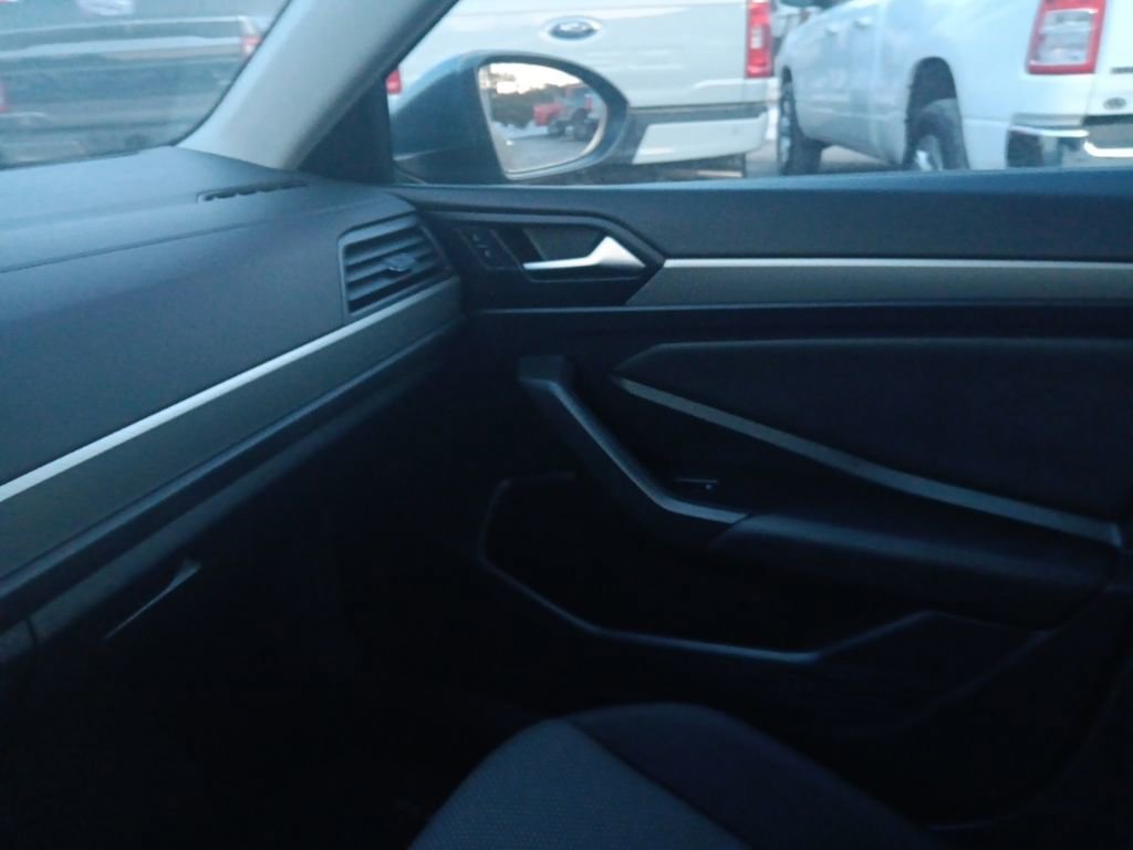 Used 2021 Volkswagen Jetta S image 44