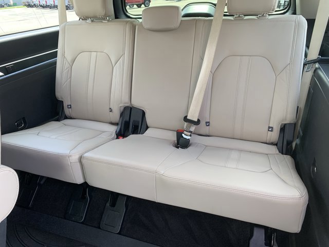 Certified 2023 Ford Expedition Max Platinum image 22