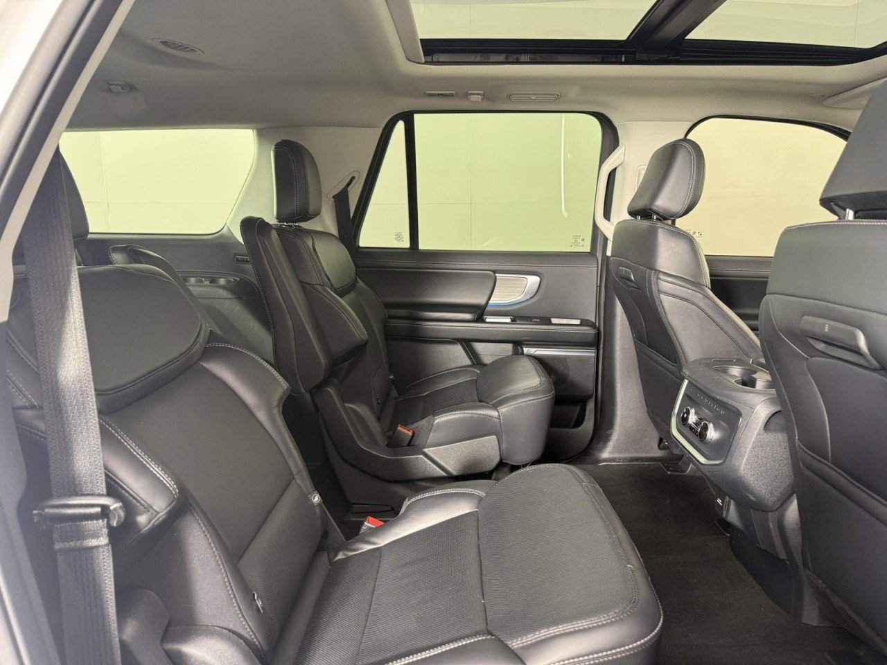 Certified 2025 Ford Expedition Max Platinum AWD/4WD image 15