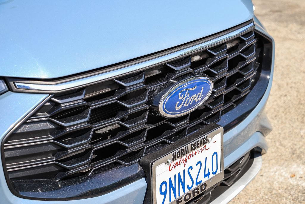 Certified 2024 Ford Escape ST-Line w/ Tech Pack #1 FWD image 6