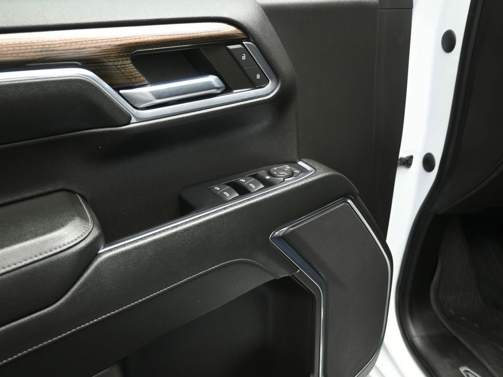 Used 2023 Chevrolet Silverado 1500 LT w/ Protection Package image 10