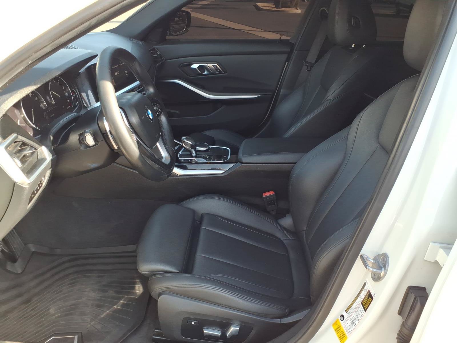 Used 2019 BMW 330i Sedan w/ Driving Assistance Package RWD image 13