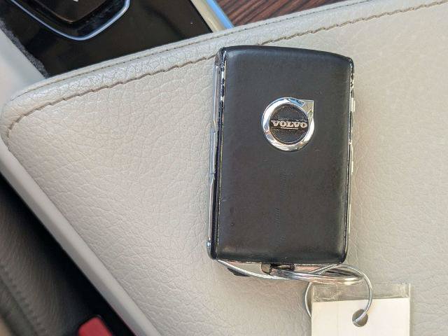 Used 2020 Volvo V60 T5 Inscription FWD image 33