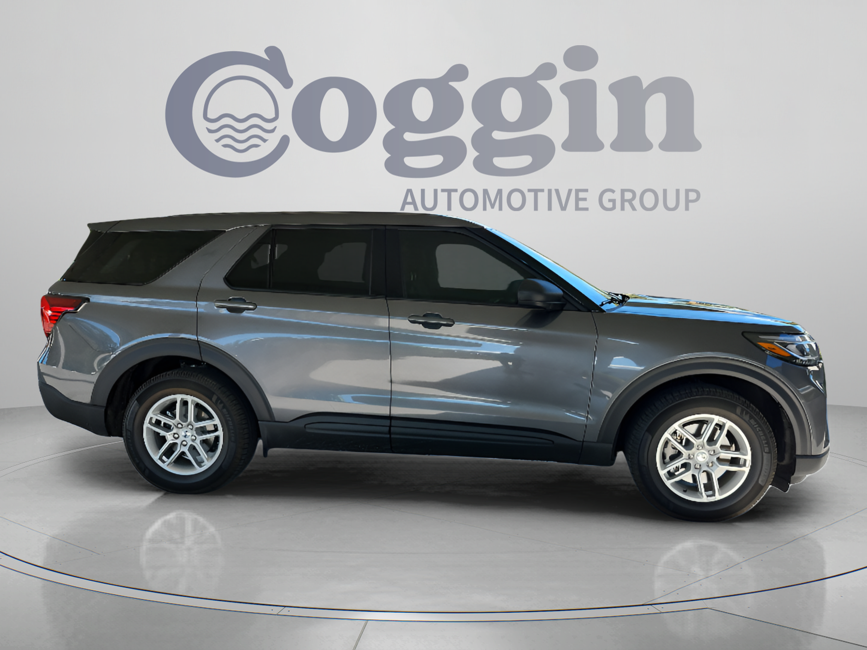 Certified 2026 Ford Explorer Active RWD image 6