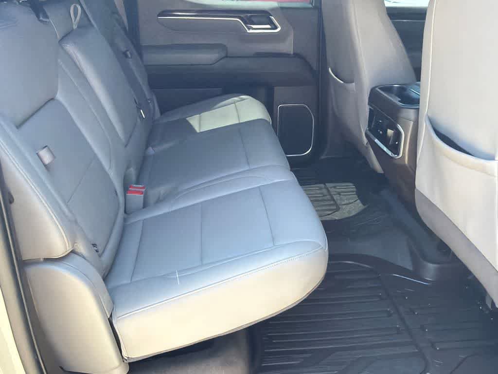 Used 2023 GMC Sierra 1500 SLT w/ SLT Premium Package AWD/4WD image 14