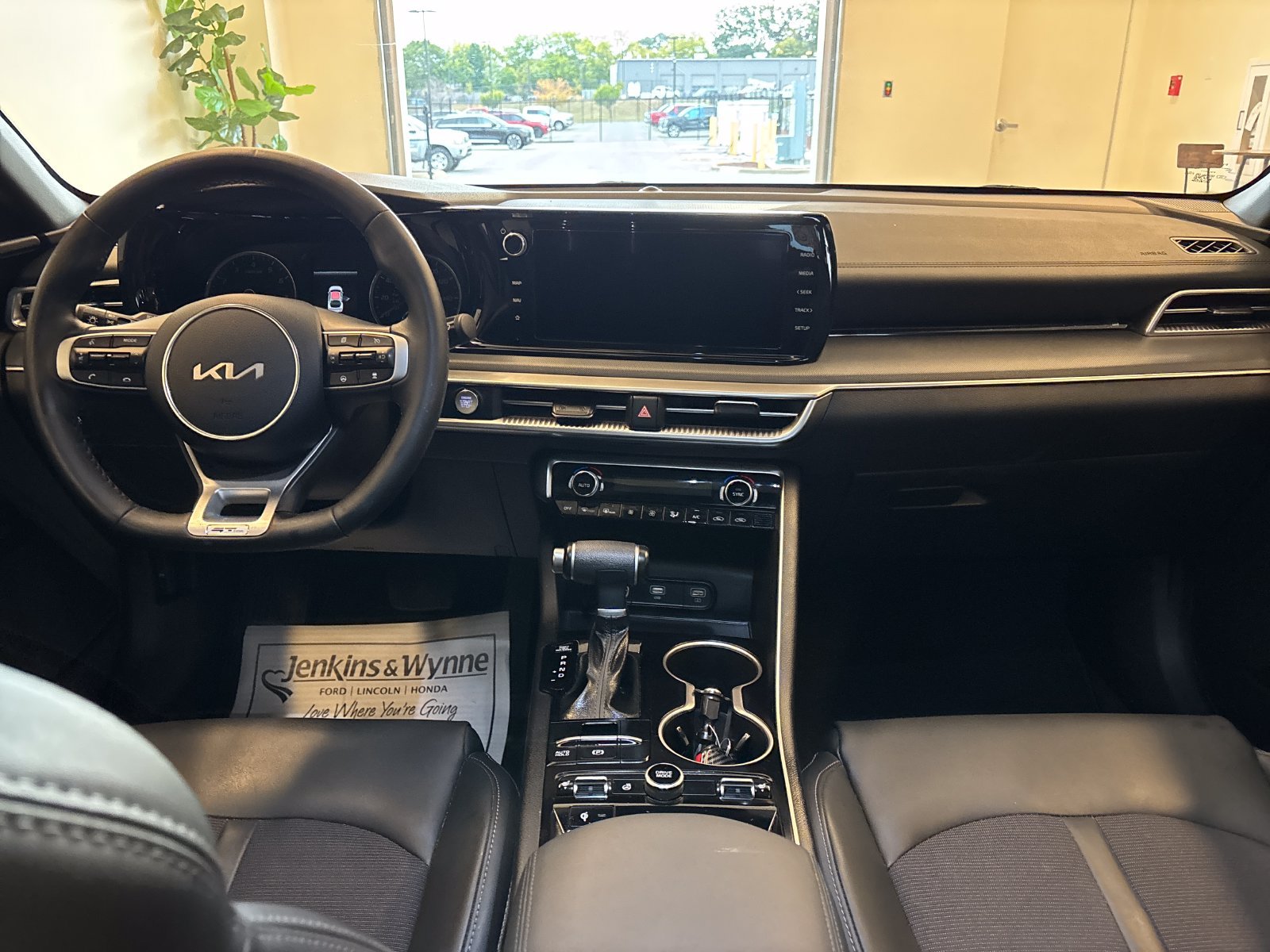 Used 2024 Kia K5 GT-Line AWD/4WD image 8