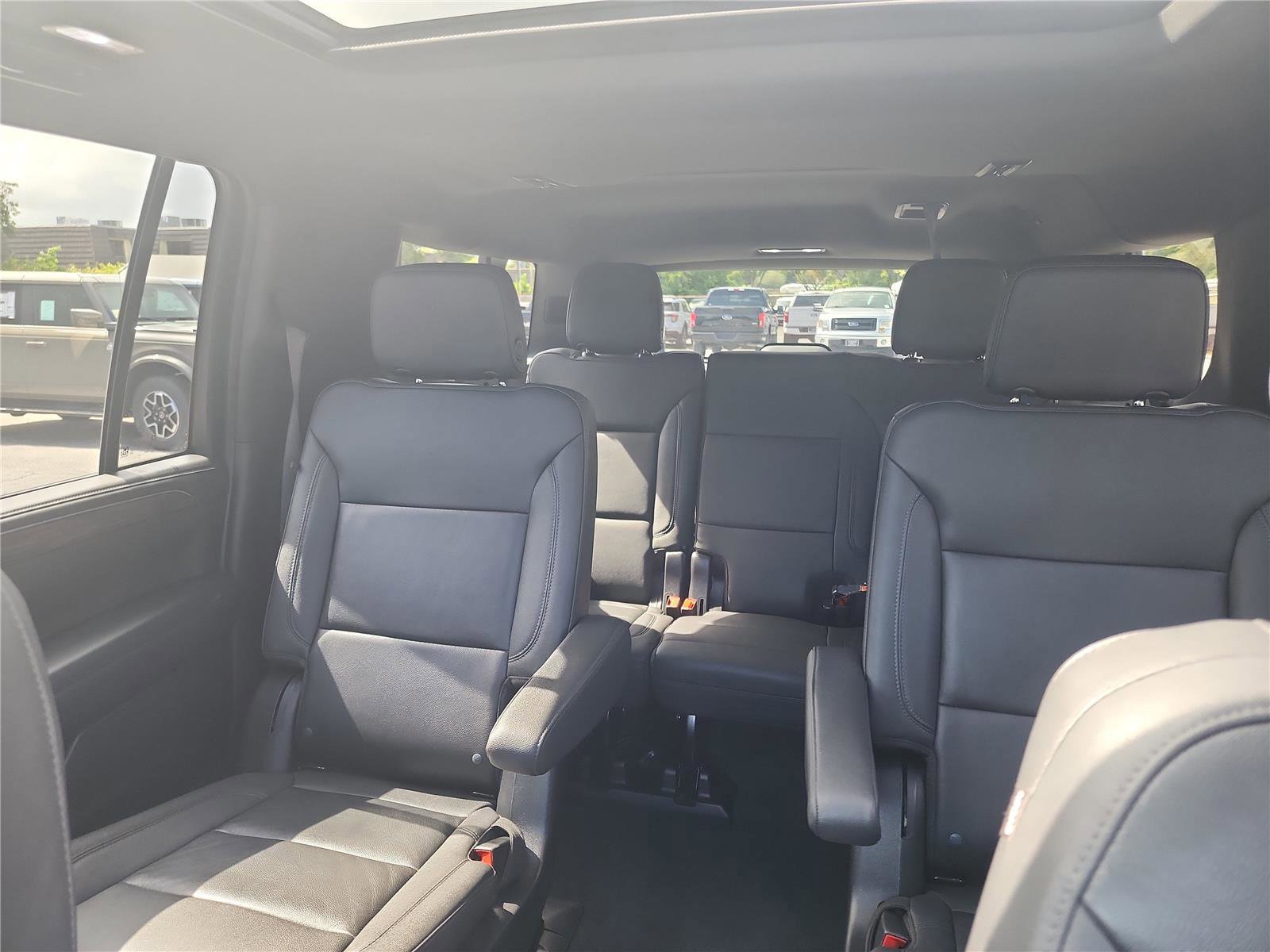 Used 2023 Chevrolet Suburban Z71 w/ Z71 Off-Road Package image 20