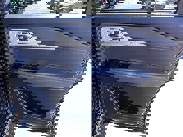 Certified 2025 Ford Explorer Active w/ Active Comfort Package image 27