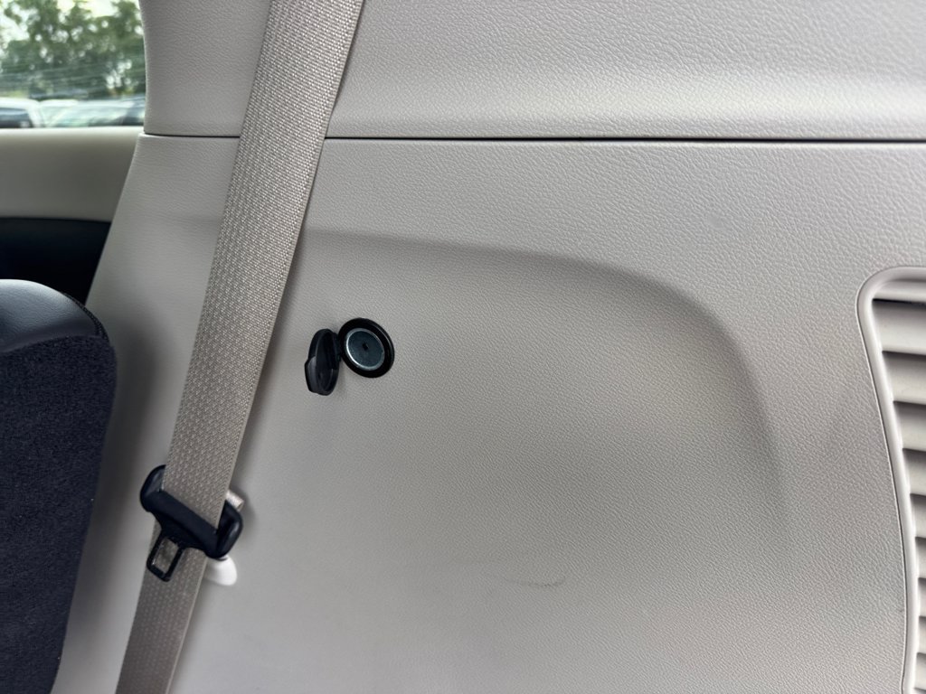 Used 2024 Chrysler Pacifica Touring-L FWD image 34