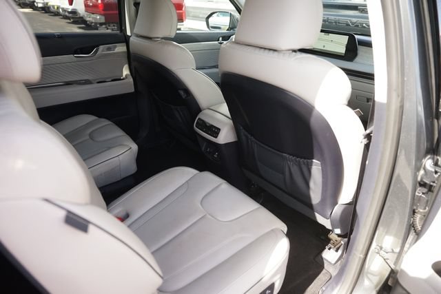 Used 2023 Hyundai Palisade Calligraphy FWD image 17