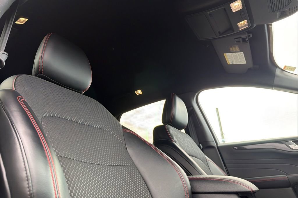 Certified 2023 Ford Escape ST-Line w/ Tech Pack #1 image 16