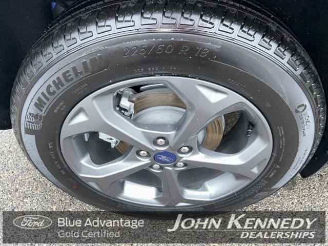 Certified 2025 Ford Escape ST-Line w/ Cold Weather Package image 9