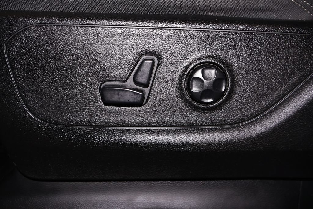 Used 2019 RAM 1500 Big Horn AWD/4WD image 14
