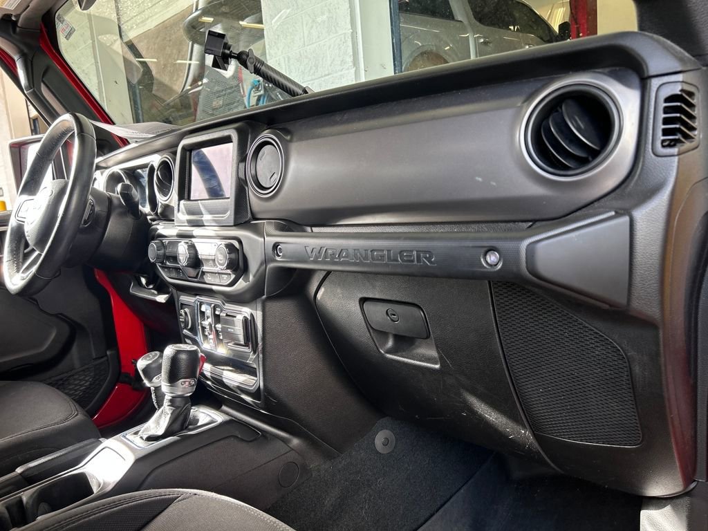 Used 2022 Jeep Wrangler Unlimited Sport image 14