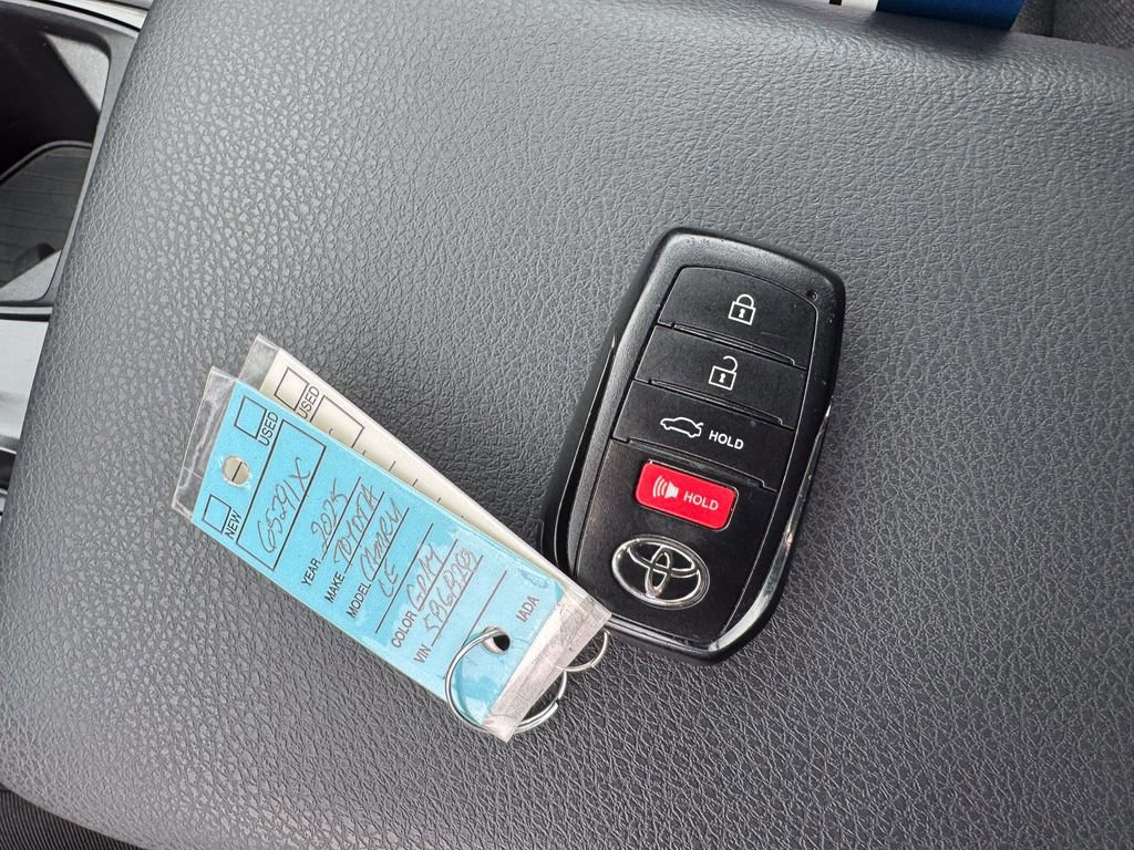 Used 2025 Toyota Camry LE image 37