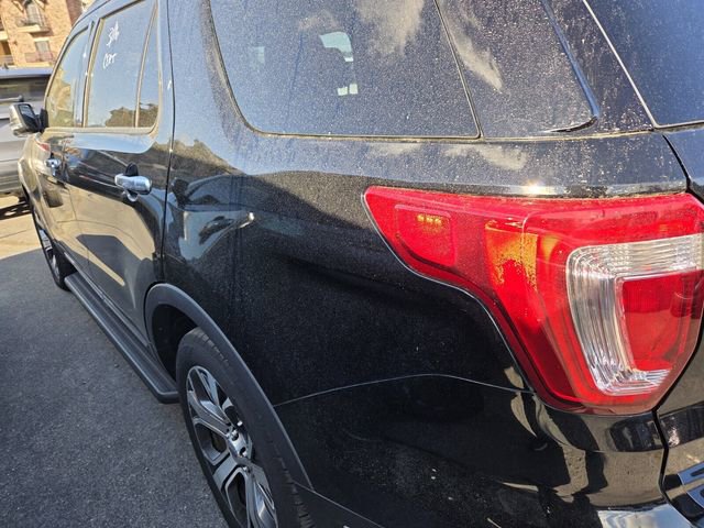 Certified 2018 Ford Explorer Platinum image 5