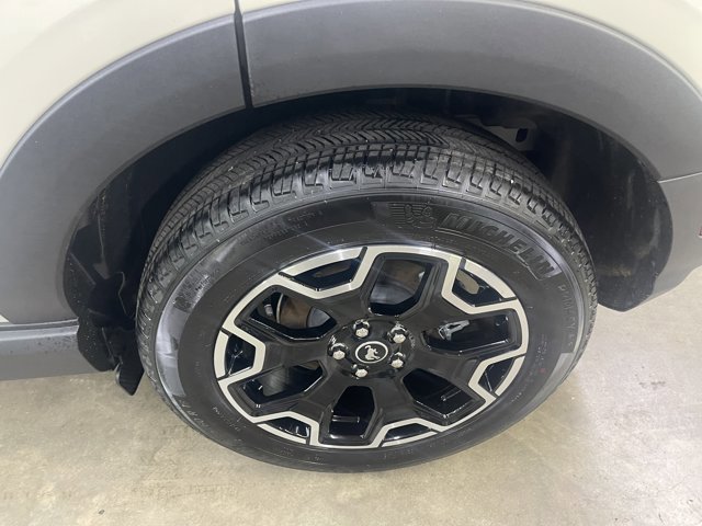 Certified 2025 Ford Bronco Sport Outer Banks w/ Outer Banks Tech Package+ AWD/4WD image 9