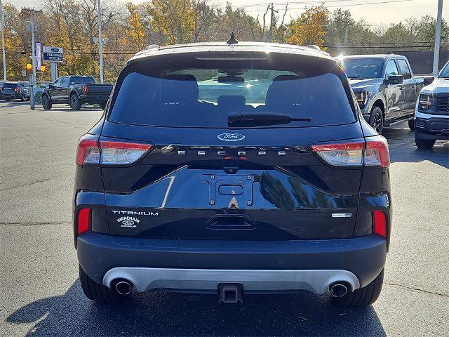 Certified 2020 Ford Escape Titanium image 3