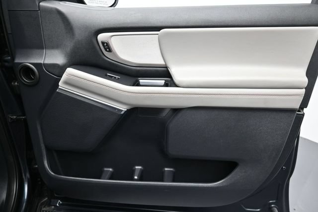 Certified 2025 Ford Expedition Active AWD/4WD image 34