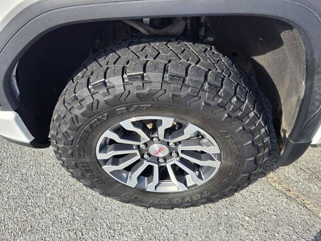 Used 2022 GMC Sierra 1500 AT4 AWD/4WD image 17