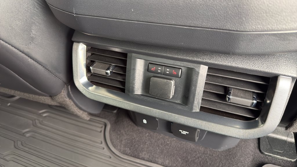 Certified 2025 Ford F150 Platinum AWD/4WD image 18