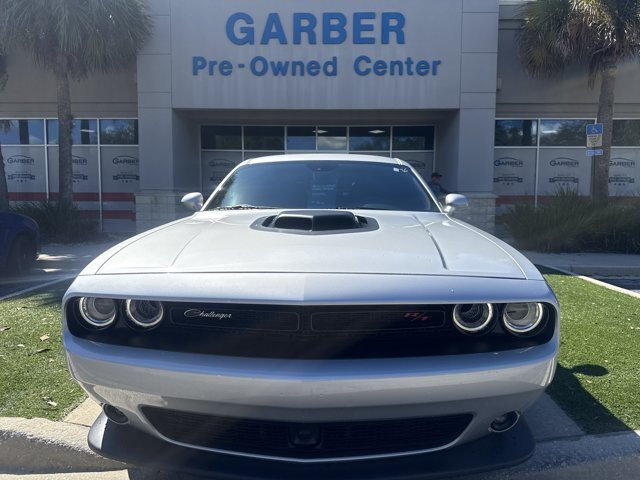 Used 2022 Dodge Challenger R/T w/ Plus Package RWD image 9