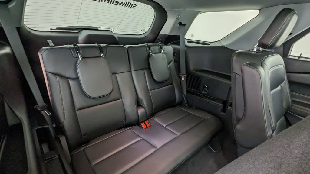 Certified 2023 Ford Explorer XLT w/ Equipment Group 202A image 39