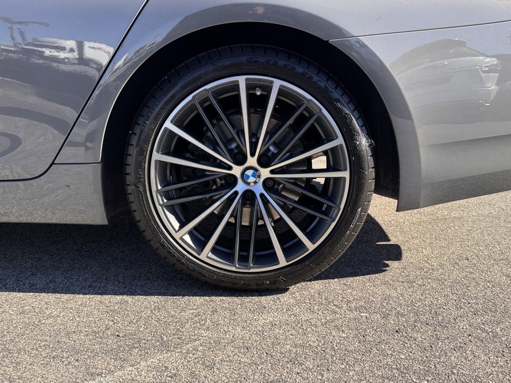 Used 2022 BMW 530i w/ Premium Package image 15