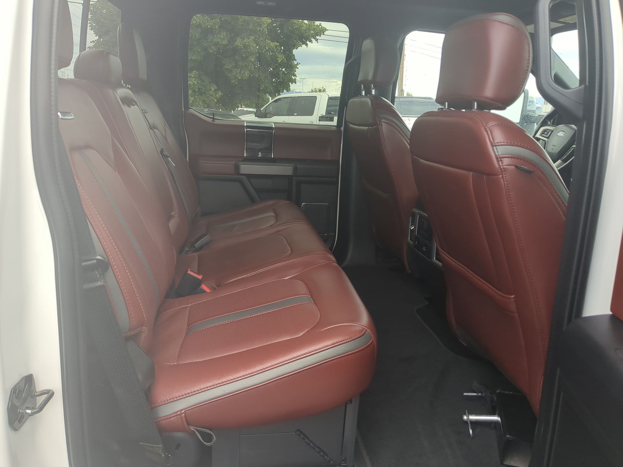 Certified 2021 Ford F350 Platinum AWD/4WD image 32