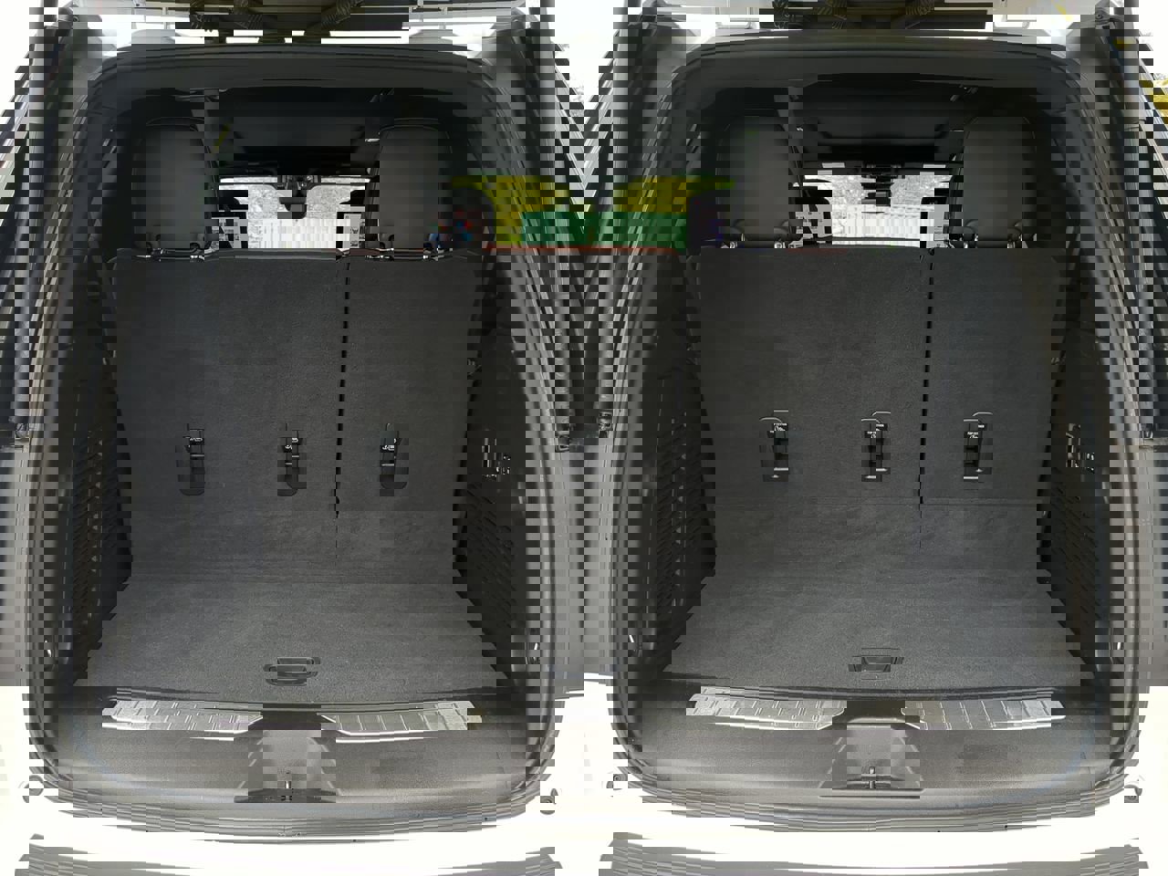 Used 2023 GMC Yukon Denali Ultimate image 11