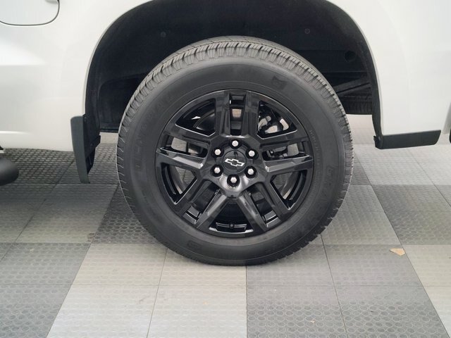 Used 2023 Chevrolet Silverado 1500 Custom w/ Rally Edition AWD/4WD image 18