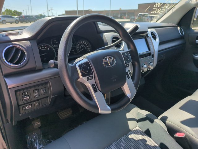 Used 2018 Toyota Tundra SR5 AWD/4WD image 16