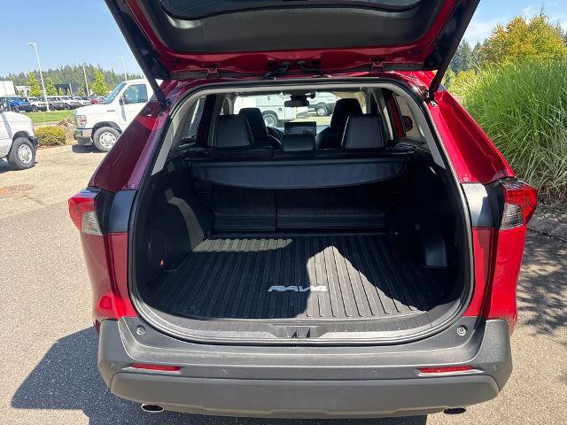 Used 2025 Toyota RAV4 XLE Premium w/ Weather Package AWD/4WD image 33