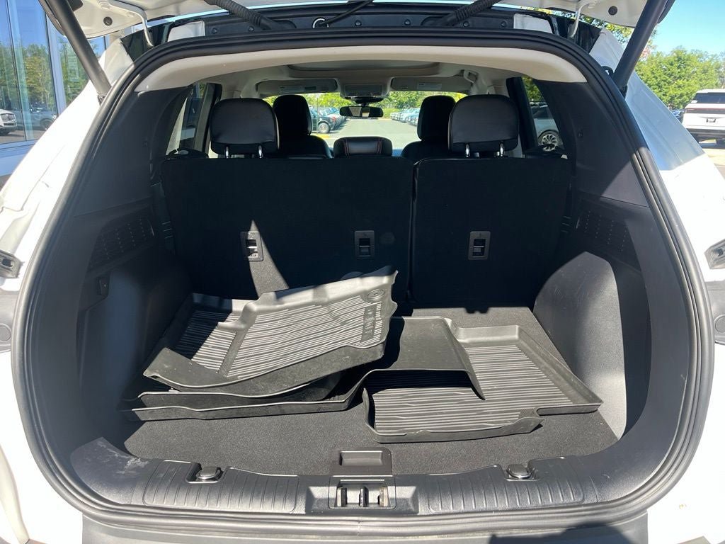 Certified 2022 Ford Escape SEL w/ SEL Stealth AWD Package image 12