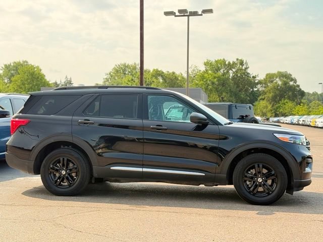 Certified 2024 Ford Explorer XLT w/ Class IV Trailer Tow Package AWD/4WD image 33