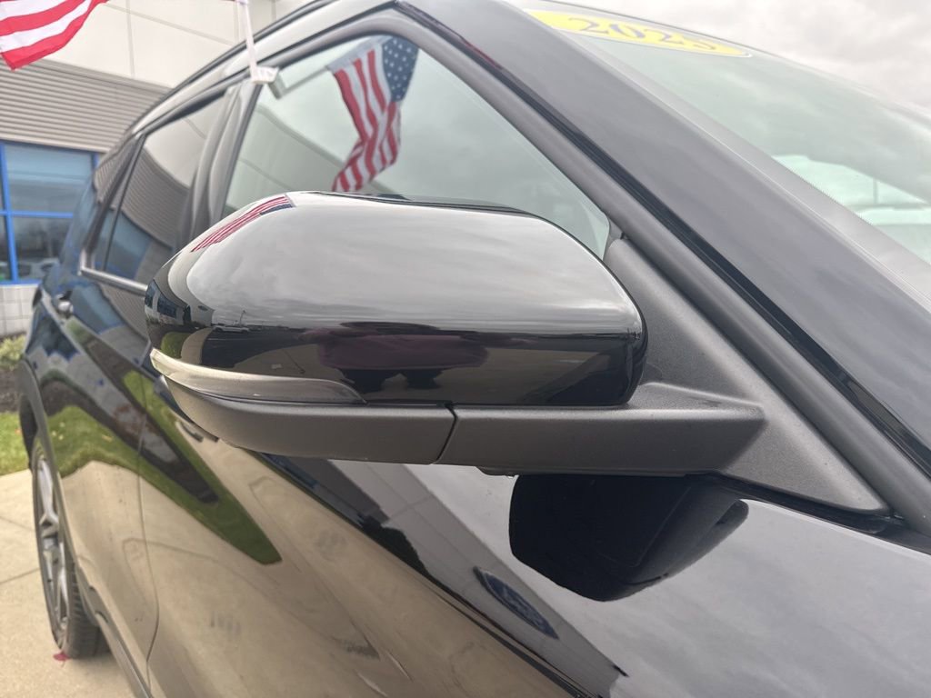 Certified 2025 Ford Explorer ST image 13