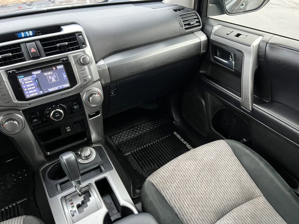 Used 2019 Toyota 4Runner SR5 image 33