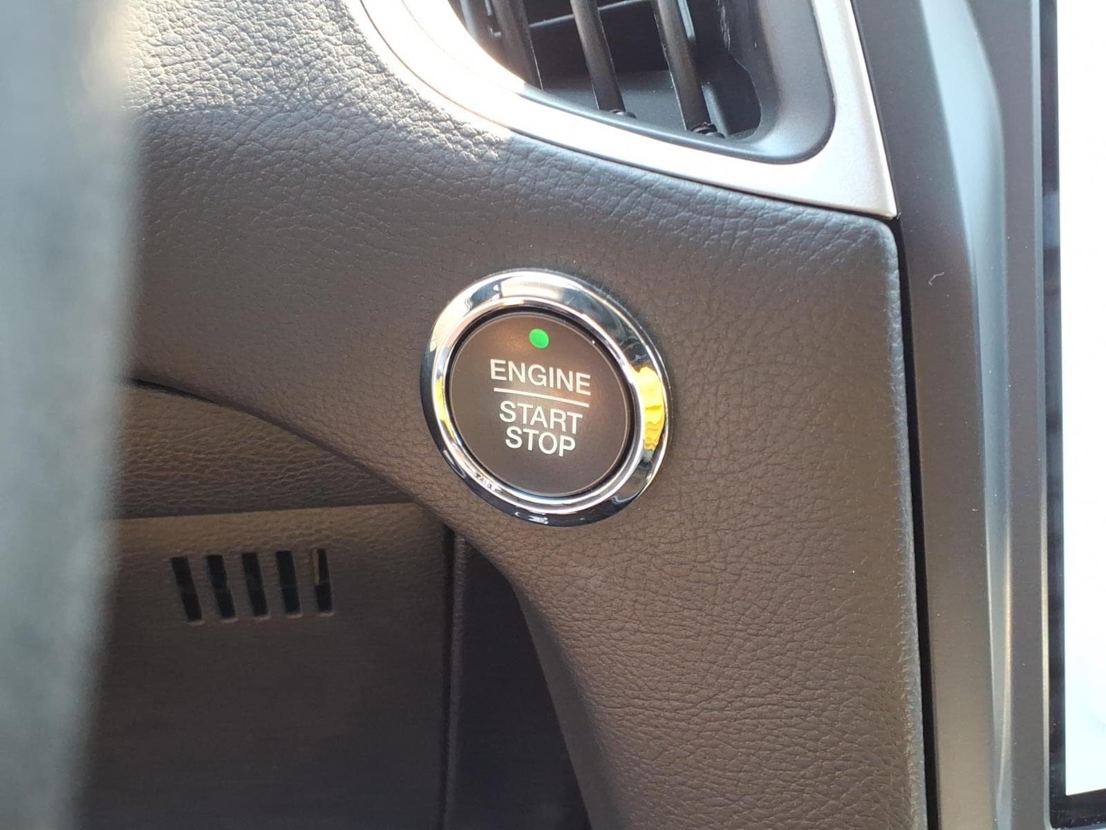 Certified 2024 Ford Edge SEL AWD/4WD image 19