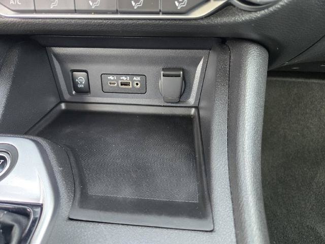 Used 2024 Nissan Sentra SV FWD image 18