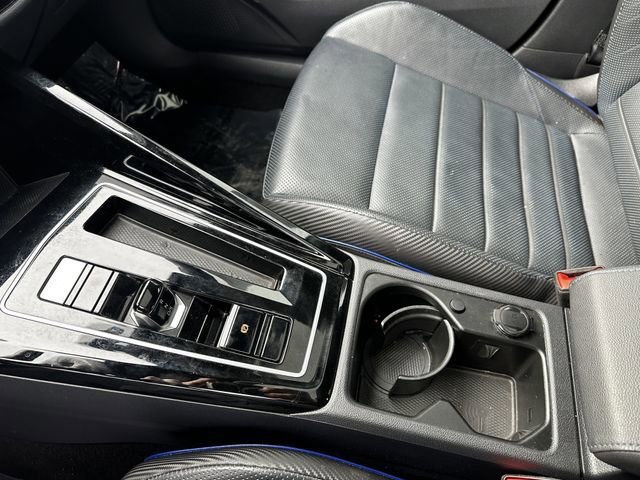 Used 2024 Volkswagen Golf R image 26