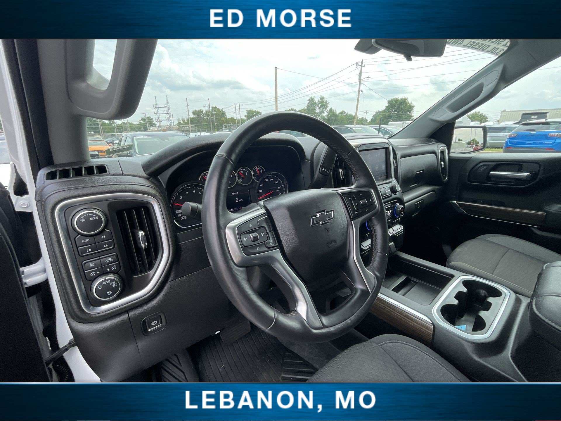 Used 2022 Chevrolet Silverado 1500 RST AWD/4WD image 10