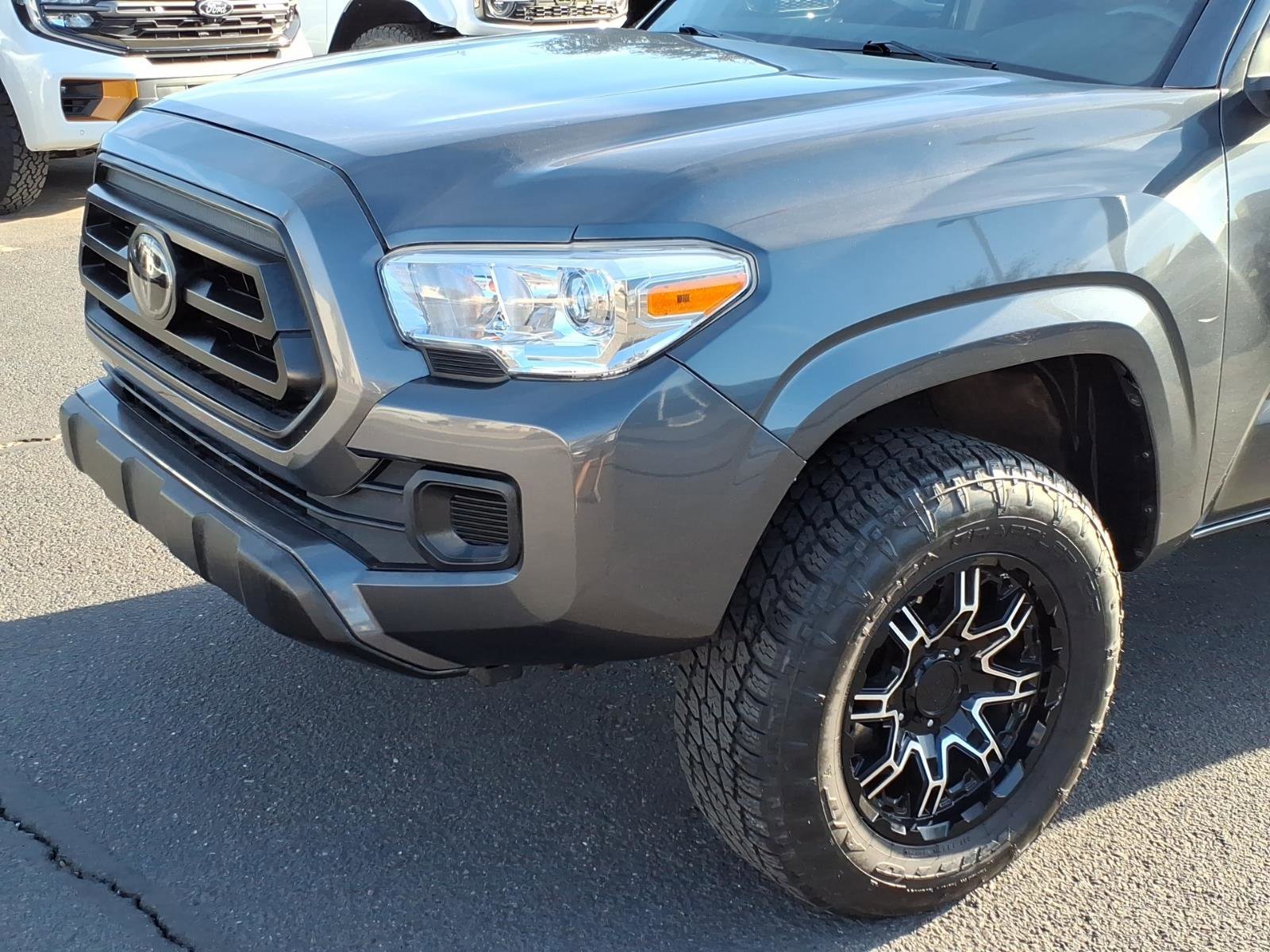 Used 2022 Toyota Tacoma SR image 8