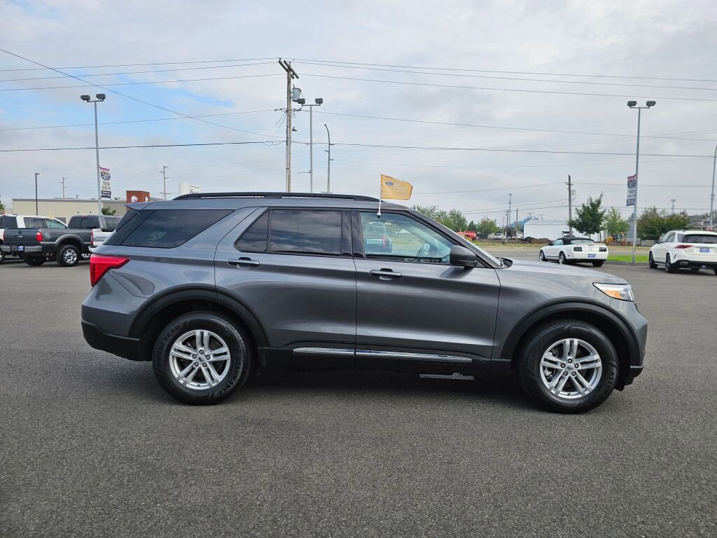 Certified 2024 Ford Explorer XLT w/ Equipment Group 202A image 5