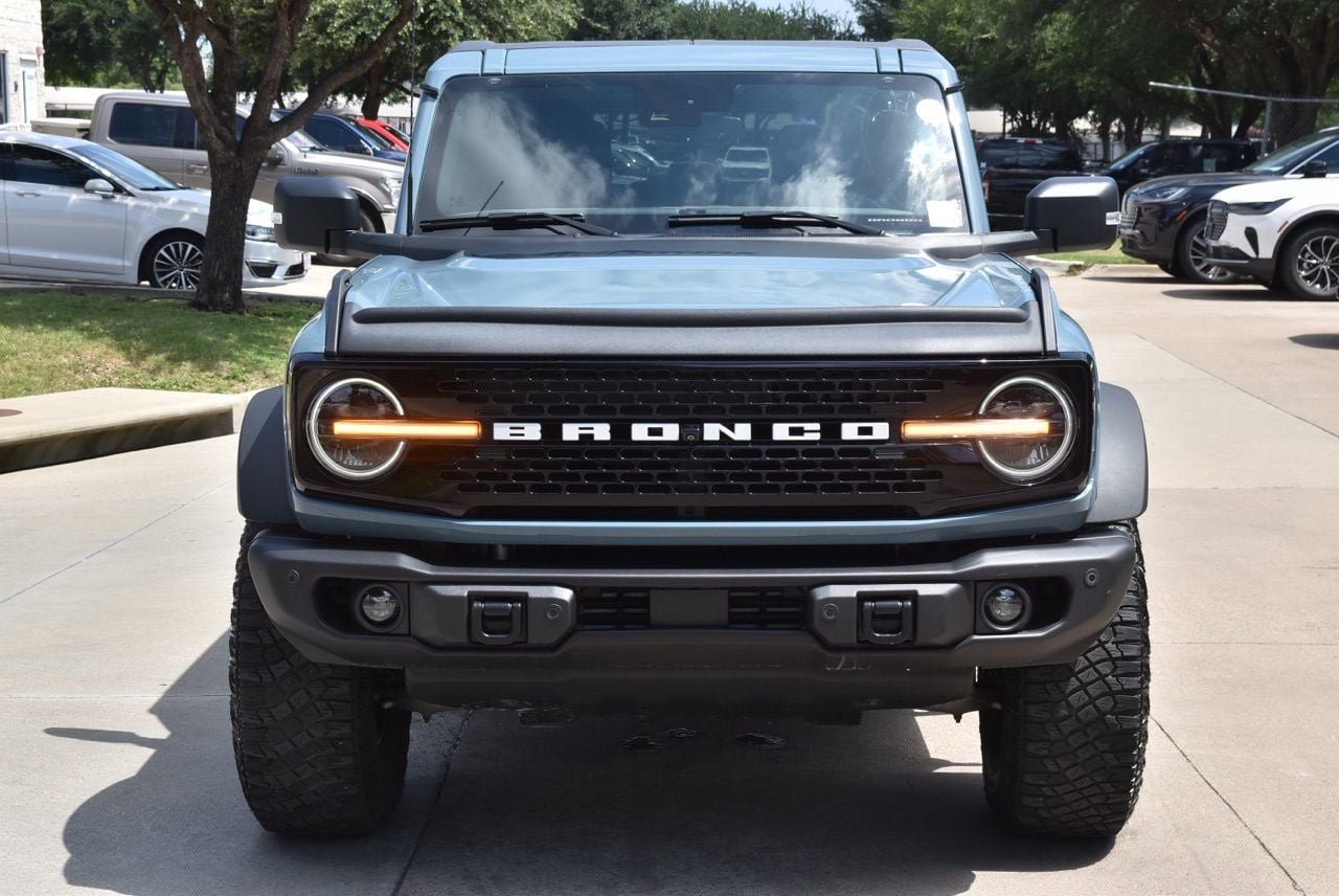 Certified 2023 Ford Bronco Wildtrak AWD/4WD image 3
