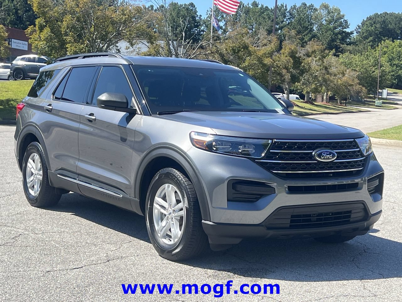 Certified 2023 Ford Explorer XLT RWD image 4
